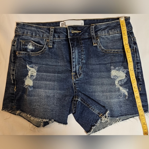 RSQ Hampton Midi Denim Shorts Size 1 Distressed Cutoff High Rise Jean Shorts - Picture 5 of 6